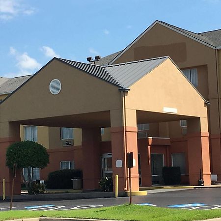 Red Roof Inn & Suites Vicksburg Exterior photo